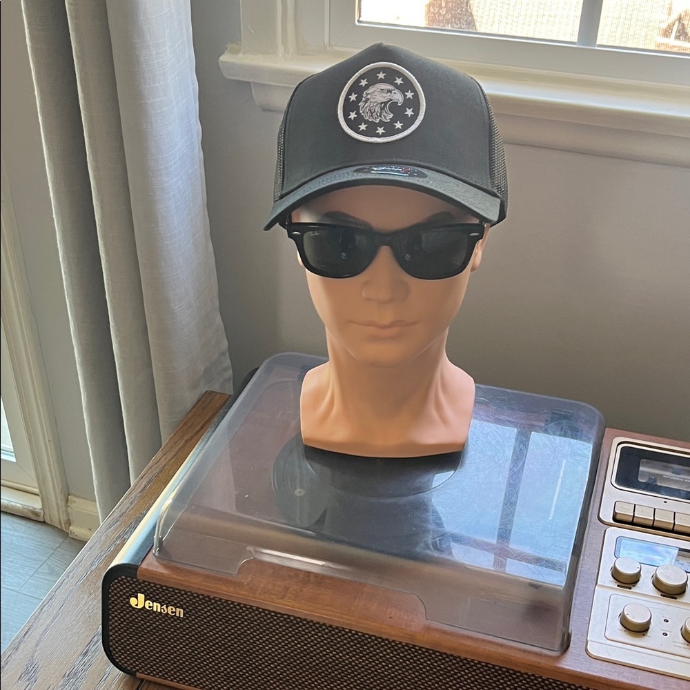 Black Graphic Cap w patch